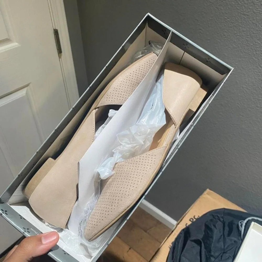 Sun + Stone Henley taupe flats‎ Size US 8.5